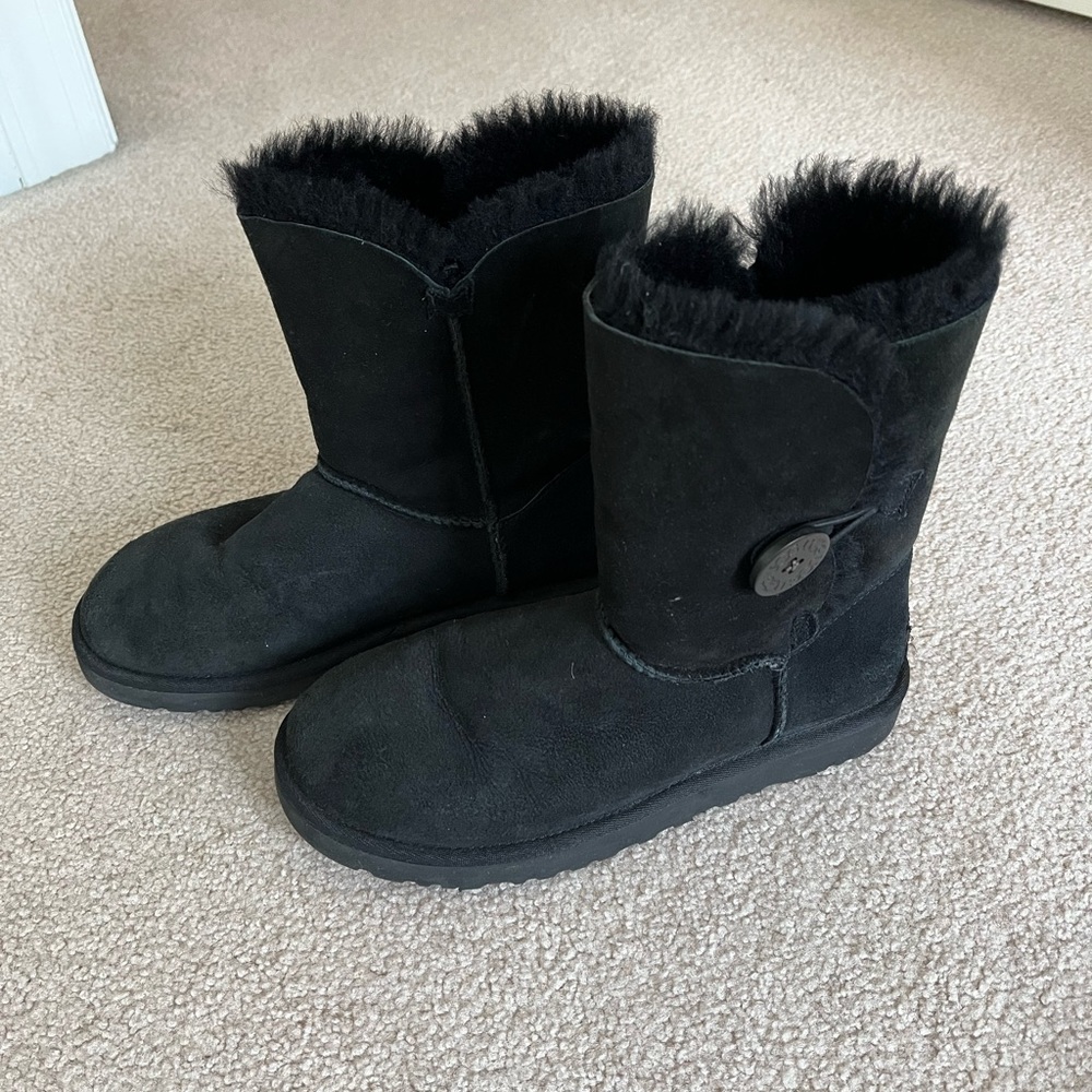 Black UGGs